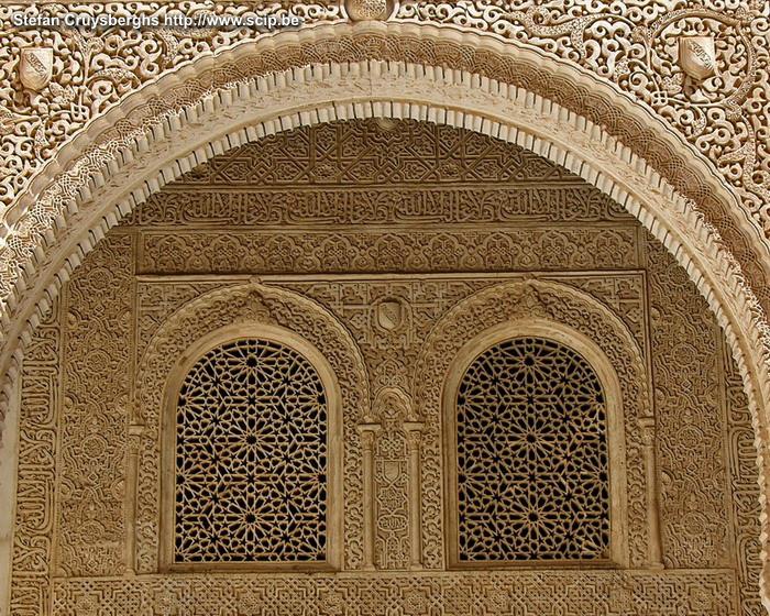Granada - Alhambra - Comares Detail van de gevel van Fachada de Comares. Stefan Cruysberghs